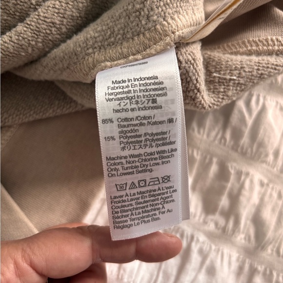 Madewell Sleeveless V-Neck Tan Top - Picture 6 of 12